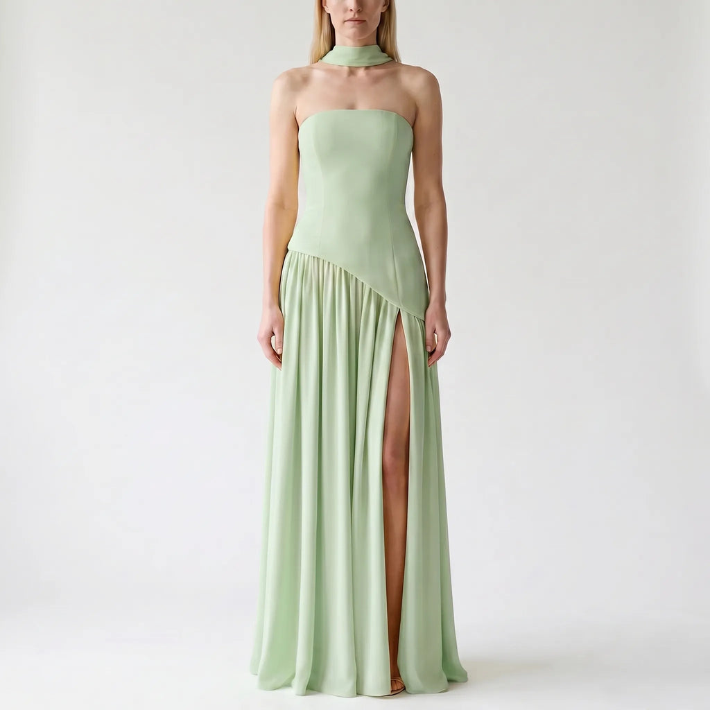 Velourna - Strapless Maxi Dress With High Slit