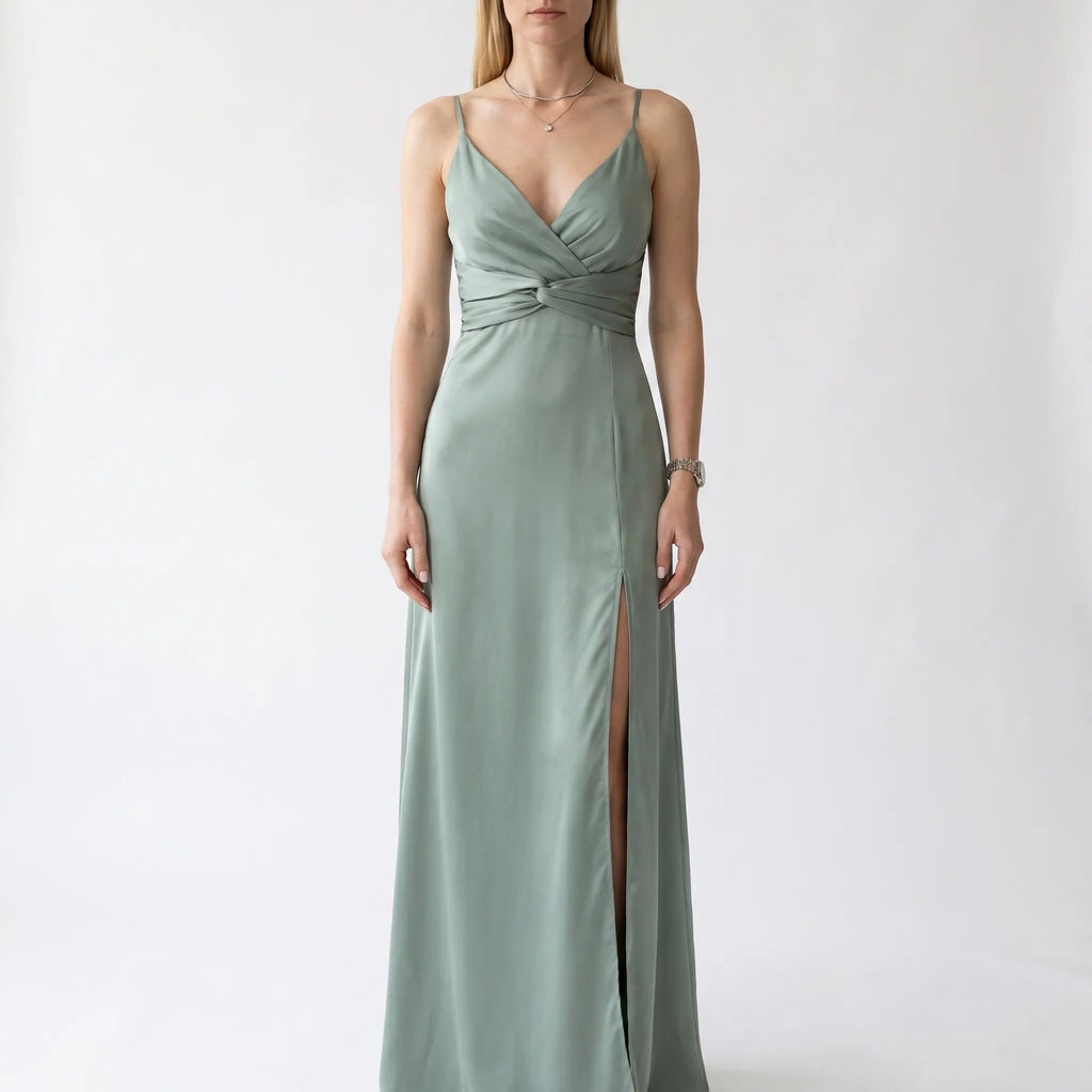Velourne - Slim Fit Satin Maxi Dress