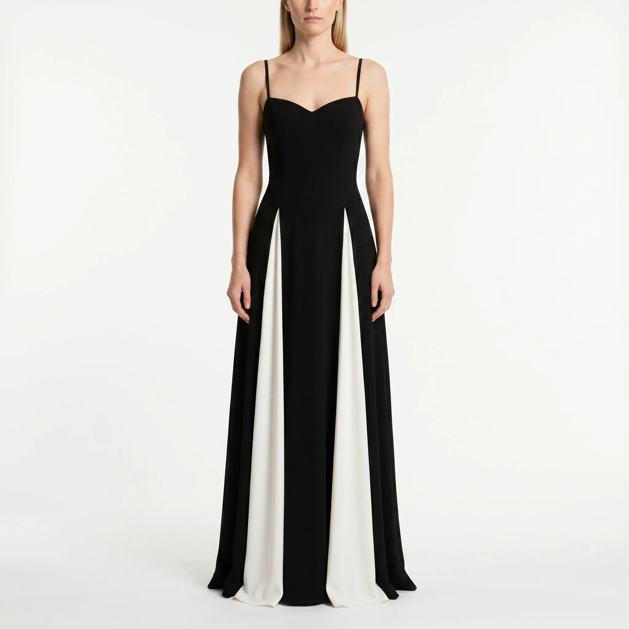 Velvoire - Contrast Panel Maxi Dress